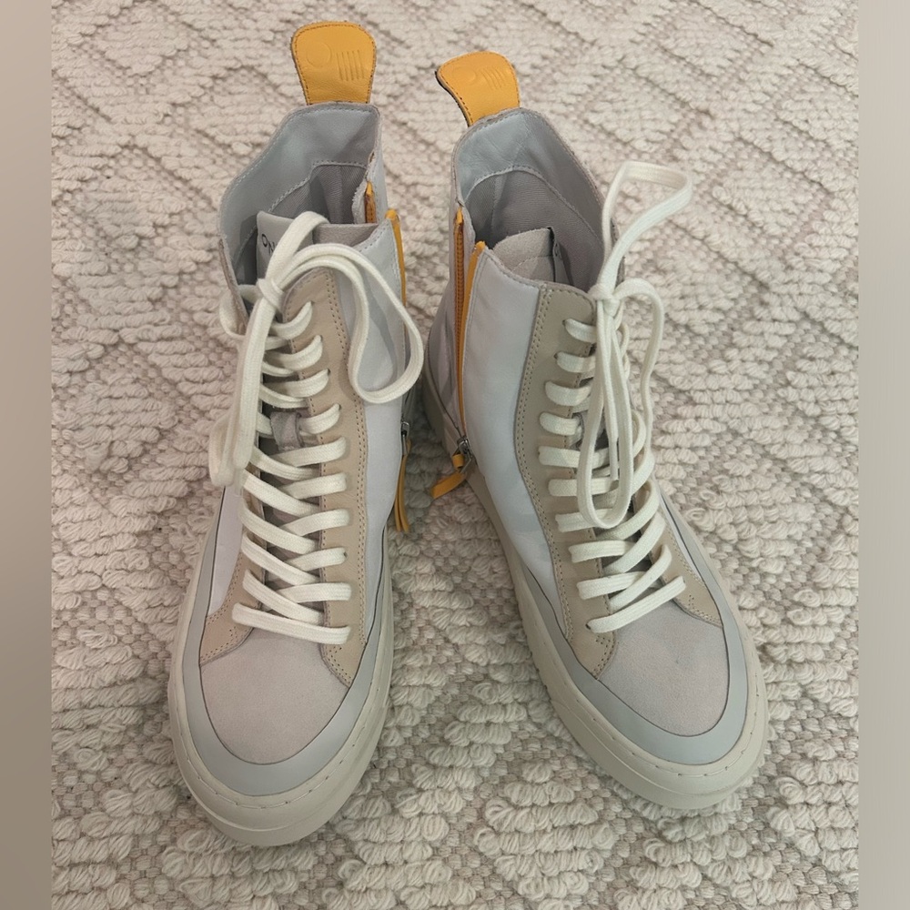 NWOB Oncept High Top Sneakers